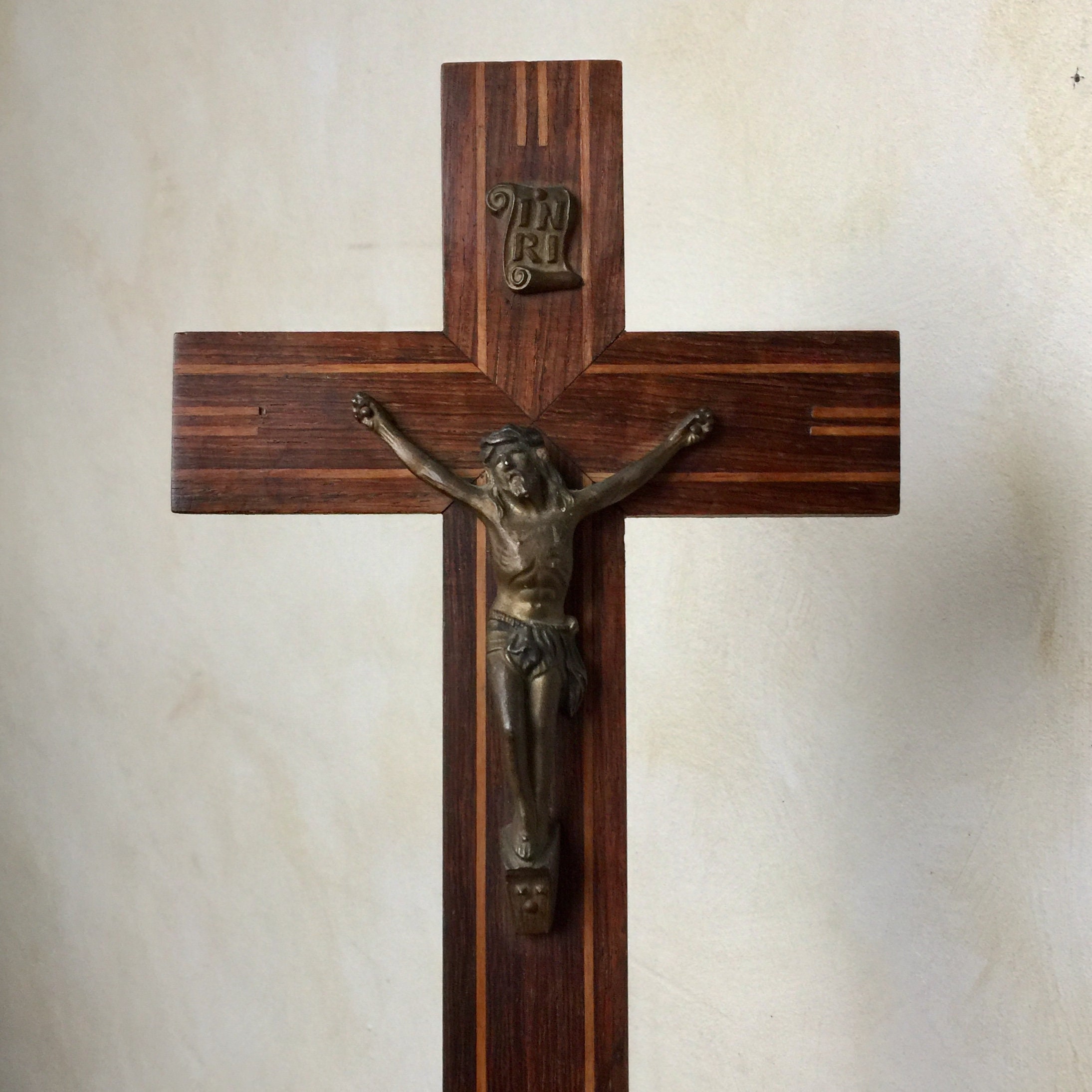 Crucifix en Bois Catholique Antique de France, Croix Vintage avec Un Corps Christ Bonze, Fait à La M