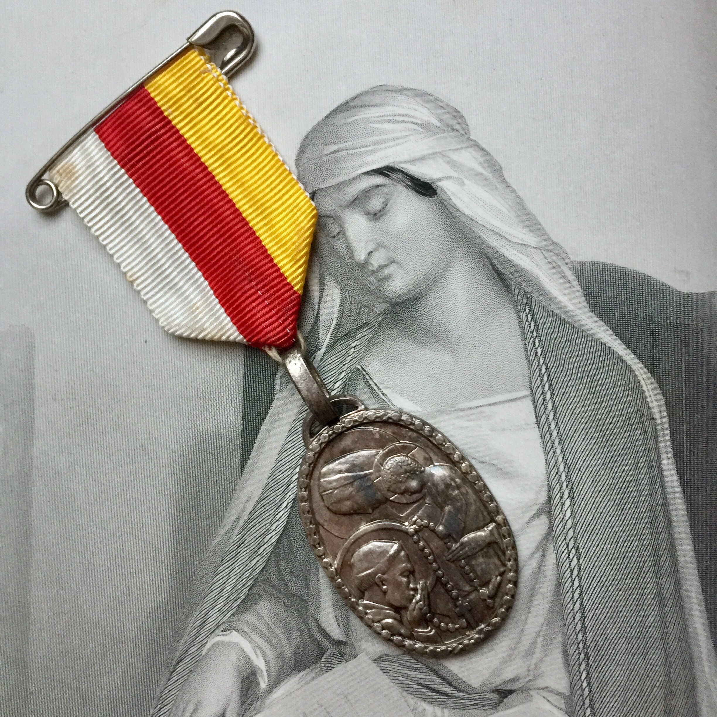 Grande Médaille Antique Du Pèlerinage de Lourdes, Souvenir Religieux Pélérinage Rosaire à Notre Dame