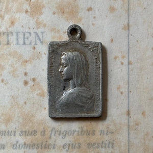 Antique pilgrimage medal from Lourdes, religious medal with the Virgin Mary and Our Lady of Lourdes made in France in the XIXth century