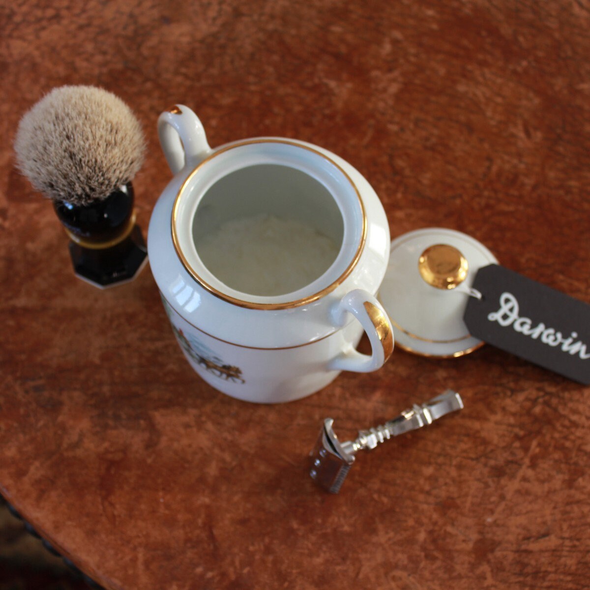 Luxury Shaving Soap in Porcelain Bowl DARWIN Classic Scent