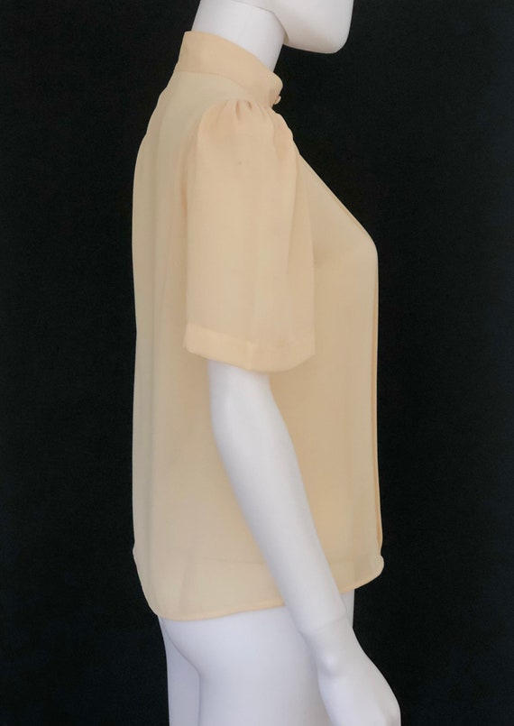 Vintage 1970s Ship 'N Shore Retro, Soft Yellow, S… - image 9