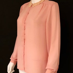 Vintage 1980s Peach, Light Orange, Coral, Long Sleeve Feminine Victorian Blouse Top With Lace Collar, M/L image 5