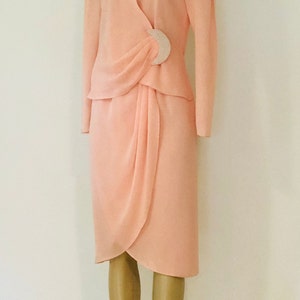 Vintage 1970s  Michael Maiello For Pat Richards, Pink Peach Cocktail Skirt Suit With Pearl Closure, Formal Outfit, 6