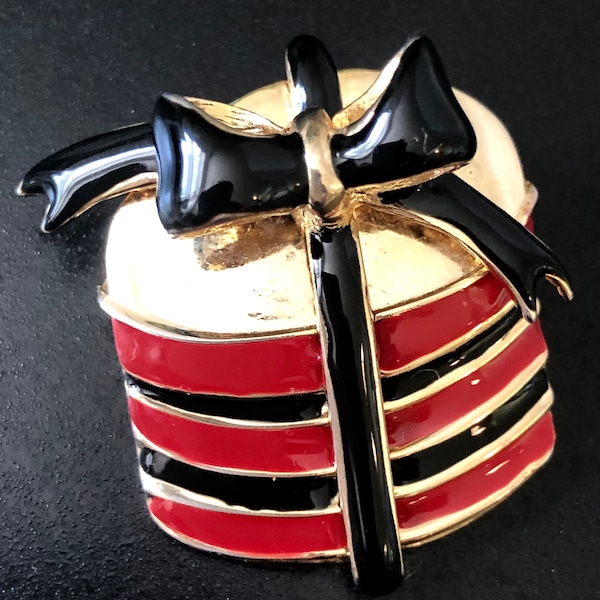 Vintage UGO CORREANI Gold Black & Red Enamel Gift Box With Bow Brooch Pin Jewelry, Signed