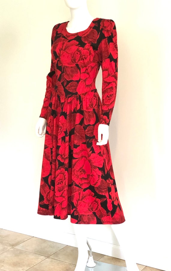 Vintage C1970s Joanie Chan Red & Black Floral, Pur