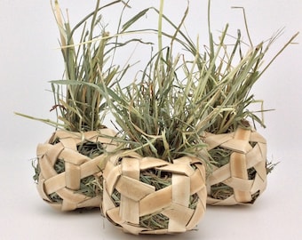 Juguete masticable de palma tejida, ideal para conejos, cobayas y chinchillas, ideal para la salud y la búsqueda de alimento.