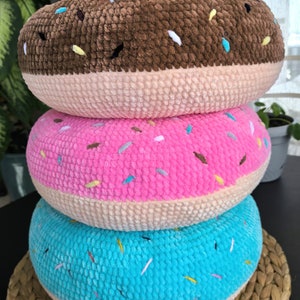 Donut pillows in PDF download, big donut pillows made of crochet, and pillows for home décor zdjęcie 3