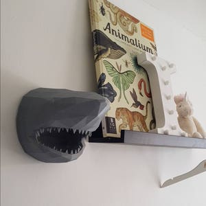 Geometric Shark Head - animal Wall Art - 3D Printed - Home Decor - Wall mount - Multiple Colours Available - Gift