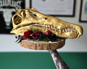 Spinosaurus skull wedding centre piece - top table - 3D Printed Art - gothic wedding - custom colours / flowers available