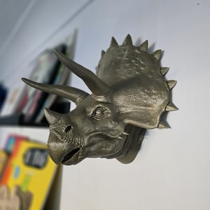 Triceratops Wall Art - Dinosaur - Wall Mount- 3D Printed - Multiple sizes and Colours Available