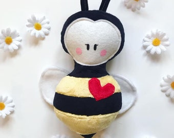 Plushie Bee Sewing Pattern ~ Bumblebee PDF Download Pattern ~ Easy Sewing Project ~ Doll Pattern