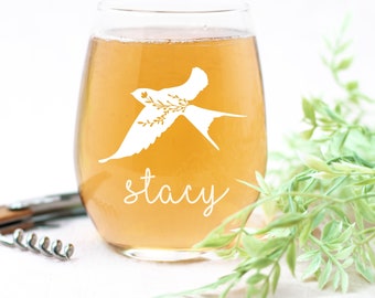 Personalized Engraved Wine Glass | Bird Design, Wine Lover Gift