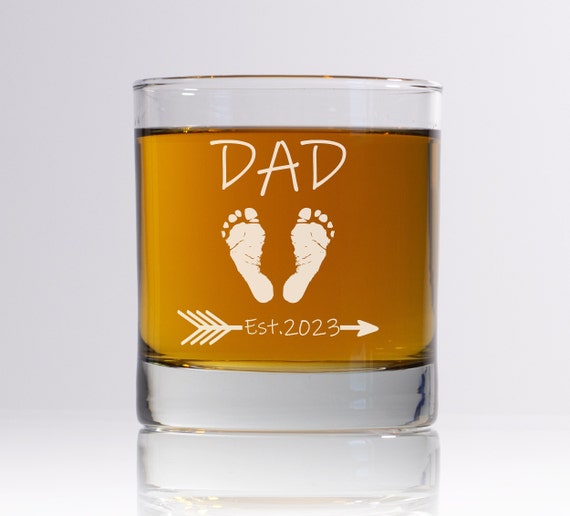 Etched Dad whiskey Glass, Dad Rocks Glass, Perfect Gift for Fathers Day,  Dad Gift, Fathers Day Gift, Gift for Fathers Day, Father's Day