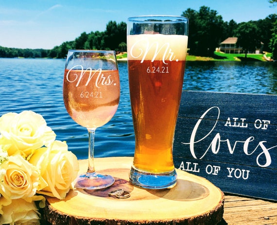 MR & MRS Wine Glass, Mr and Mrs beer Glass, Set(2) of custom engraved Wine,Beer Set. Anniversary Gift