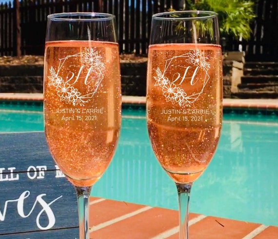 Mr. And Mrs. | Champagne Glasses | Wedding Glasses | Personalized Champagne Glasses | Wedding Flutes |Anniversary Gift | Gift for Couples