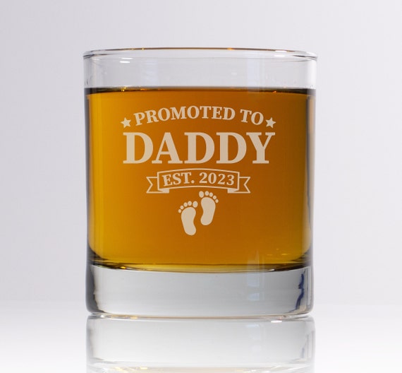 Etched Dad whiskey Glass, Dad Rocks Glass, Perfect Gift for Fathers Day,  Dad Gift, Fathers Day Gift, Gift for Fathers Day, Father's Day