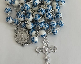 8 mm Royal Blue Daisy Porcelain Rosary Beads