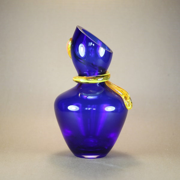 Vase bleu cobalt vintage, Chribska verre bleu, made in Czech Republic, art of glass,cobalt blue,home decor, 50's