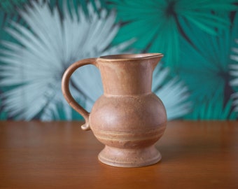 Keramische kruik, karaf, aardewerk, kruik met handvat, keukendecor, land, vaas, collectie, kruik, kruik