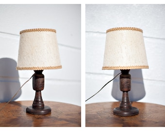 Lampe de table vintage, lampe vintage, lampe pied bois avec abat-jour, lampe à poser, décoration intérieur, bedside lamp, 70's