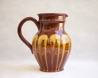Vase vintage, Pichet vintage, Troyan poterie bulgare art traditionnel, cruche, carafe, peint à la main, cuisine, pitcher, jug