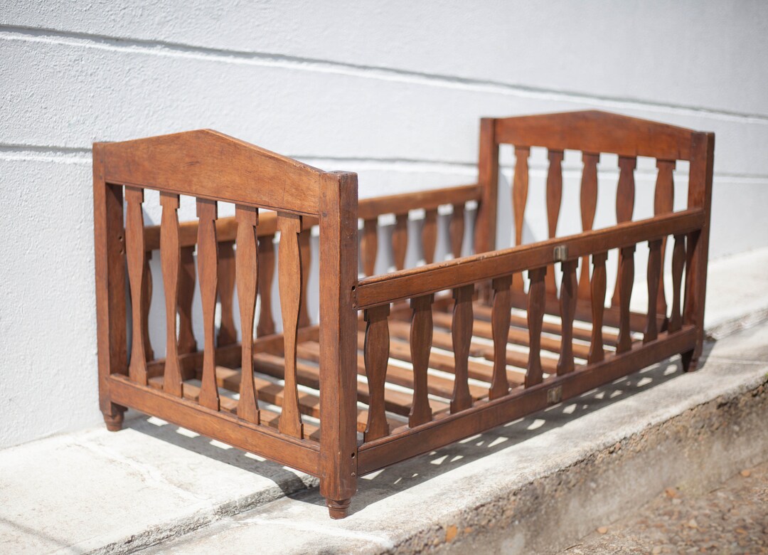 Children's Wooden Bed, Old Baby Bed, Children's Bedroom Bed, Vintage