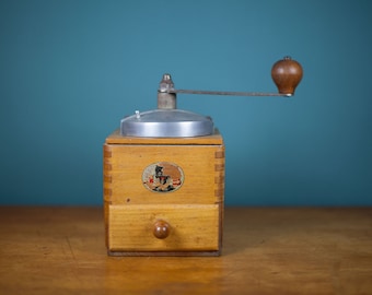 Vintage coffee grinder, manual coffee grinder, ID wood coffee grinder, old grinder, kitchen, collection, coffee mill grinder, 40's