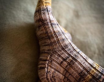 Hand Knit Wool Socks: Gray Yellow Ribbed Socks (Size 7-8.5)