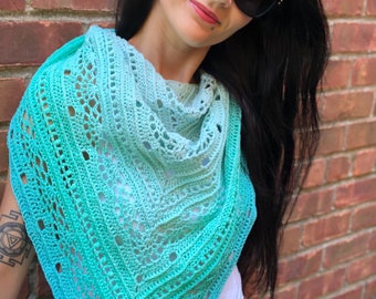 Crochet shawl, green ombré cotton shawl, lace women wrap, women shawl, gift for her, gradient yarn shawl, spring scarf, beach wrap