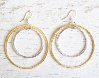 Pendientes de aro de metal mixto, oro y plata martillados, pendientes Olympia