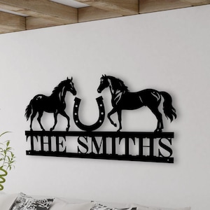 Custom Farmhouse Sign Home Entryway Name Plaque Customized Family Name Signs Wall Hanging Horse Theme Metal Art Personalized Signs for House