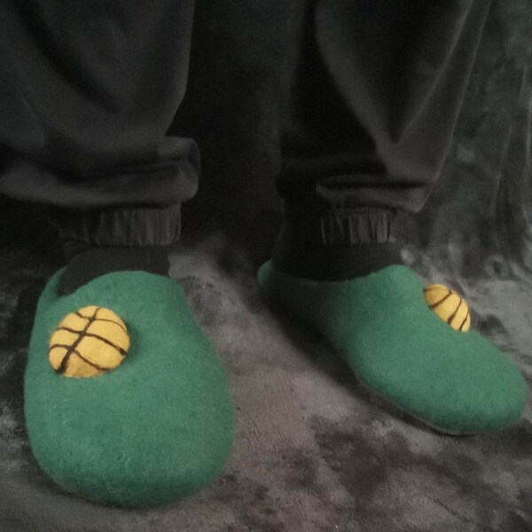 Room Slippers, Dark Green Slippers, Wool Men's Slippers with Rubber, Gift for Him, Wool Slippers, Basketball Fans Slippers, Handmade Clogs