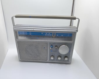 MacDonald VHF-Air-Weather-am fm  multi-band radio receiver TV Sound, Weather 1962