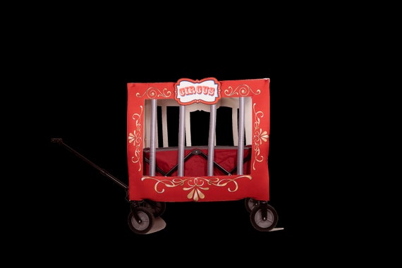 G Scale Model Train Circus Cage Wagon Car With Britains Rhino