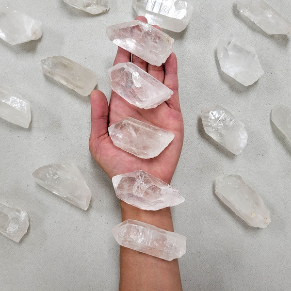 Quartz Crystal Point 2 to 3.5 inches Natural Clear Quartz Stone