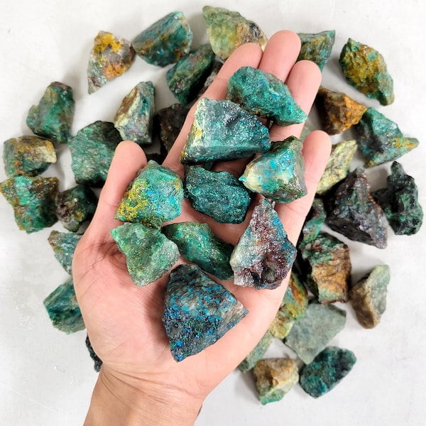 Pierres de chrysocolle brutes en gros Cristaux bruts en vrac Pierres précieuses pour le culbutage, l'artisanat, la fabrication de bijoux et la guérison par le cristal
