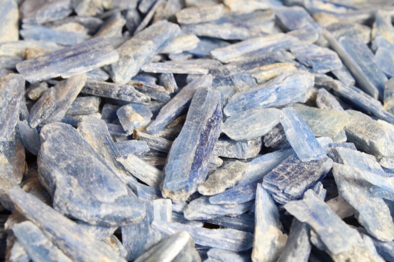 Blue Kyanite Blades Natural Healing Crystals 4 Oz 8 Oz 1 Lb Etsy