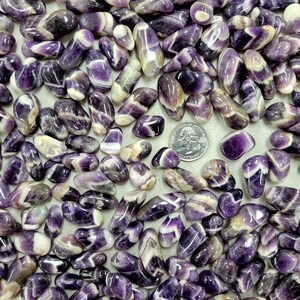 Tumbled Chevron Amethyst Crystals 1/2 inch to 1.5 inches Small Amethyst Crystal Tumbles immagine 2