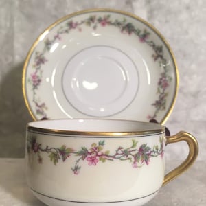 Vintage Haviland & Co Tea Cup and Saucer from Limoges France, Pink Flowers and Leaf Decoration, Gold Edging