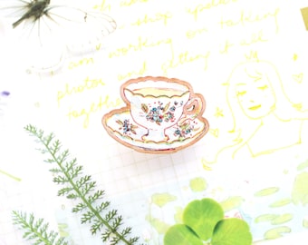 Forget-me-not Teacup Wooden Pin