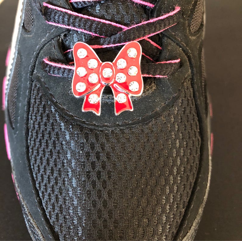 Club Minnie Mouse Bow Shoelace Charm