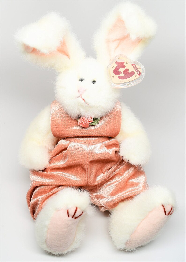 sara beanie baby