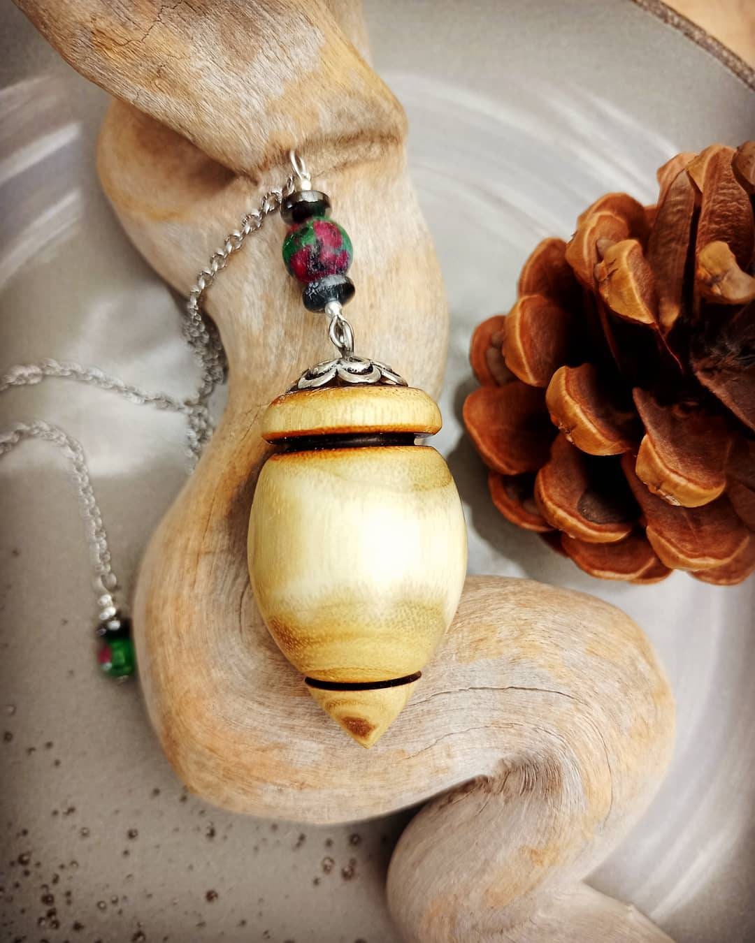 Pendule en Bois d'acacia