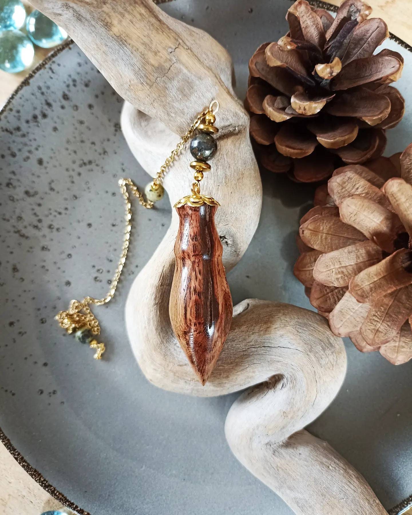 Pendule en Vieux Cèpe de Vigne