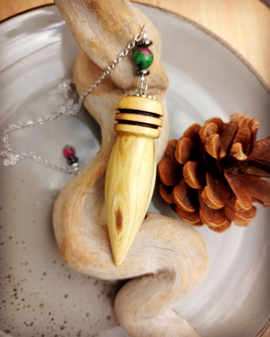 Pendule en Bois d'acacia