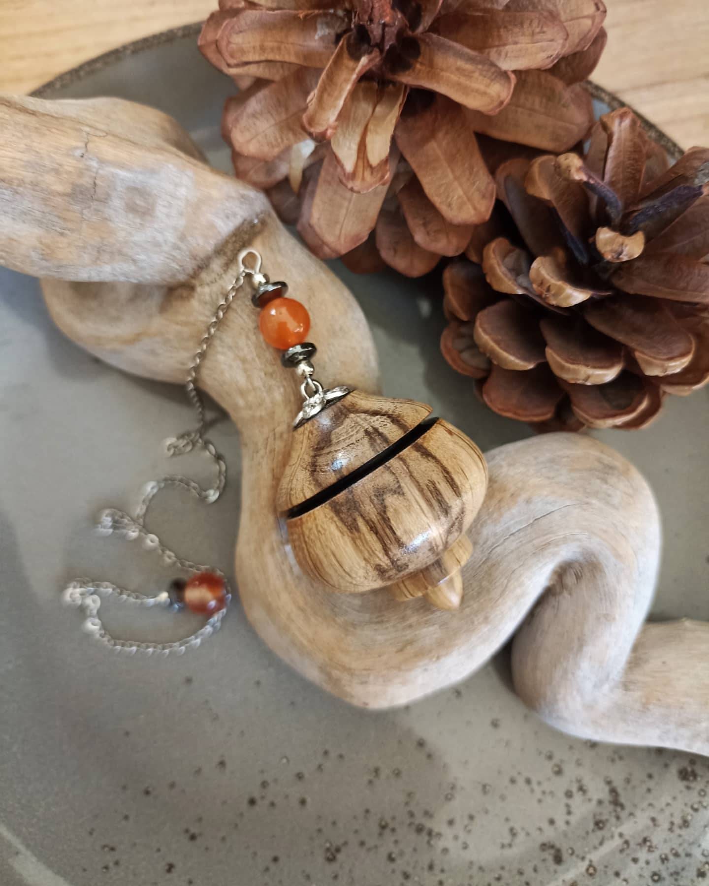 Pendule en Bois de Chêne Blanc Échauffé