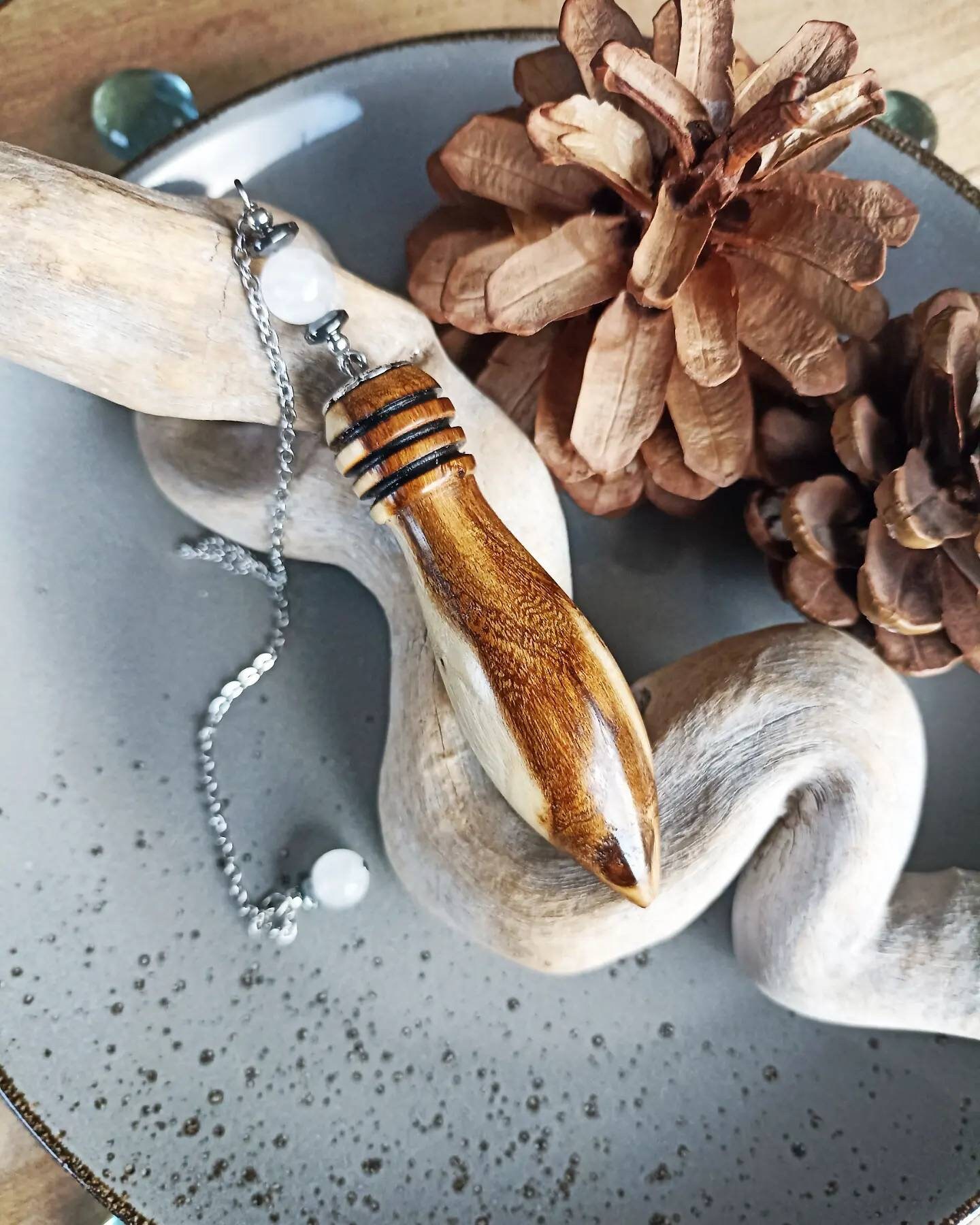 Pendule en Bois de Genêt Échauffé