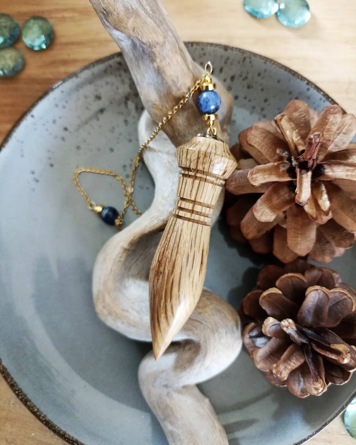 Pendule en Bois de Chêne Vert Échauffé