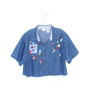 90s DENIM SHIRT cottage core blouse crop top FLOWER heart embroidered shirt cropped fit womens vintage clothing jean jacket short sleeve y2k