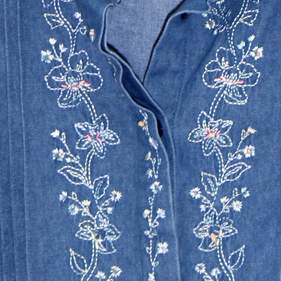 vintage COTTAGE CORE shirt FLORAL embroidered den… - image 3